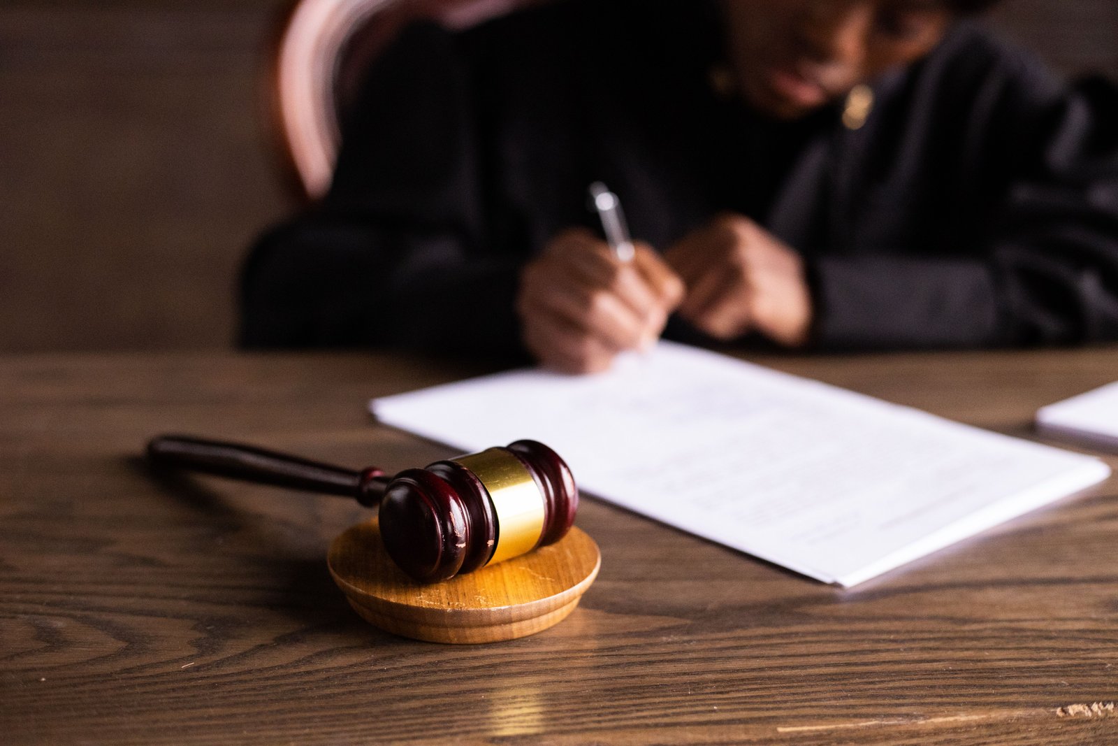 Revis&atilde;o criminal vale a pena? An&aacute;lise de decis&atilde;o judicial e provas do processo